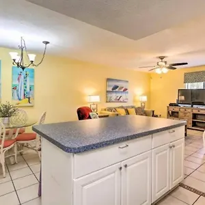  Holiday home Cozy 2-bedroom Townhouse W/ Pool And Golf Cart